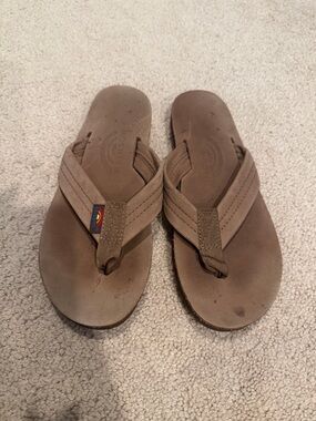 Rainbow Tan leather Thong Sandals flip flops sz 6
